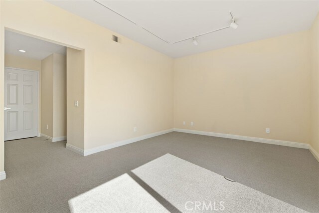Building Photo - 12 Haverhill Rd