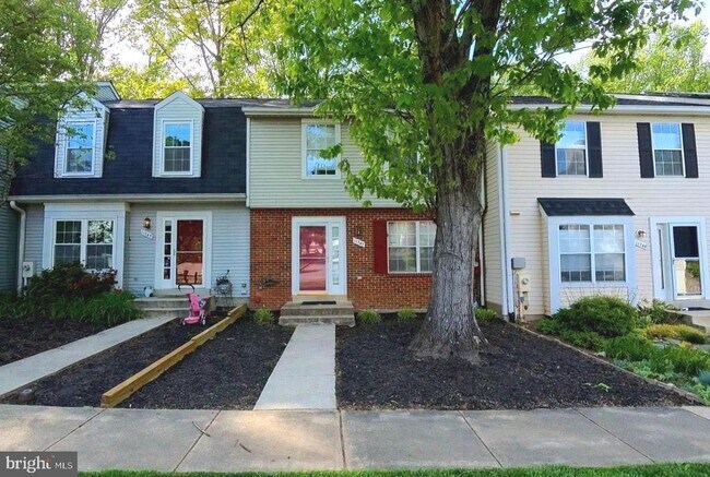 Building Photo - 11747 Lone Tree Ct