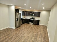 Building Photo - 1105 Fishlock Ave