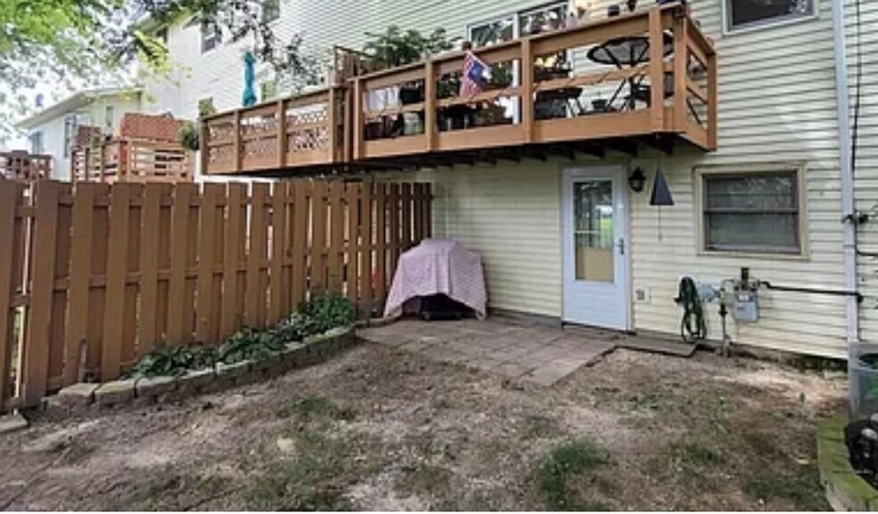 Building Photo - 1083 Cunningham Dr