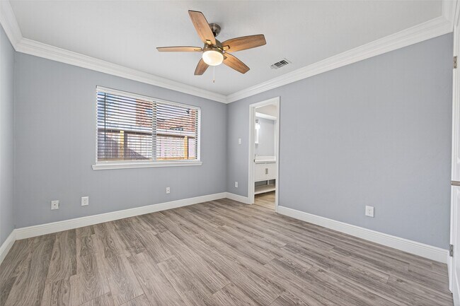 Building Photo - 206 Mill Trail Dr