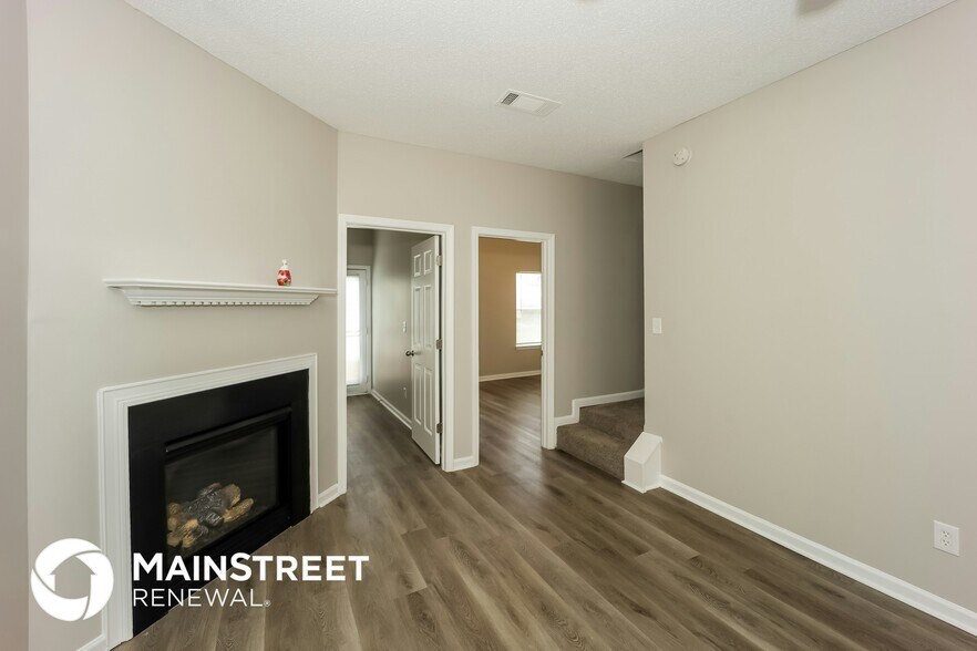 Building Photo - 358 Haverhill Ln