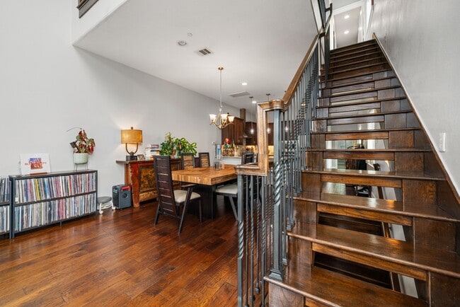 Building Photo - 1112 Andrews St