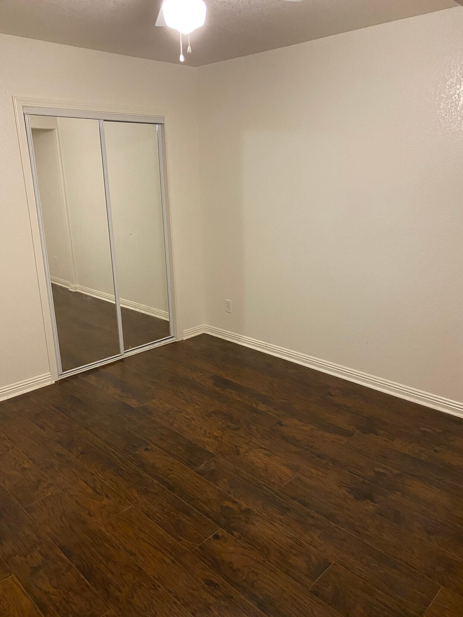 Bedroom 1 - Front - 219 Turf Dr