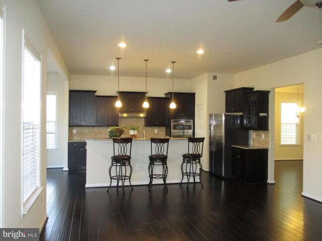 Building Photo - 7303A Hayfield Rd