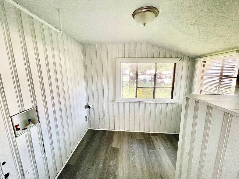 Building Photo - 5315 N 26th St