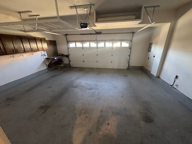 Building Photo - 11956 Stone Gate Way