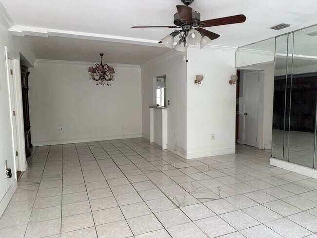 Building Photo - 1125 NW 144th St