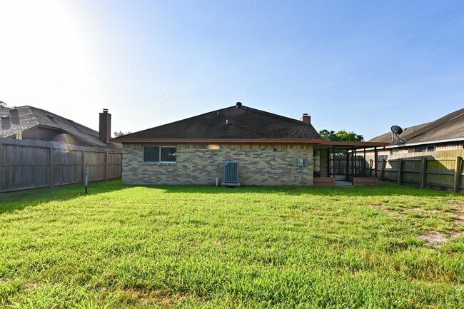 Building Photo - 6543 Liberty Valley Dr