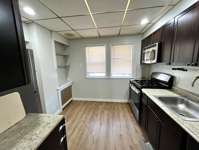 Building Photo - 4129 Gilham St