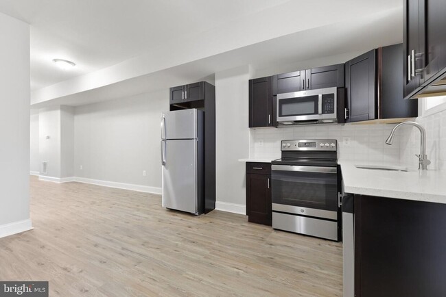 Building Photo - Newly Remodeled Three-Bedroom Townhome