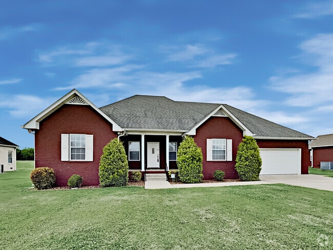 Building Photo - 308 Bluefield Ln