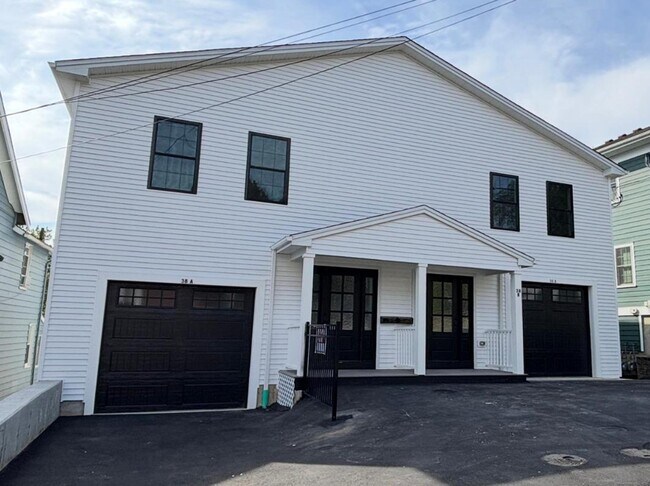 Primary Photo - 38 Golden Hill St