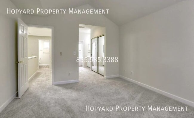 Building Photo - 416 St Emilion Ct