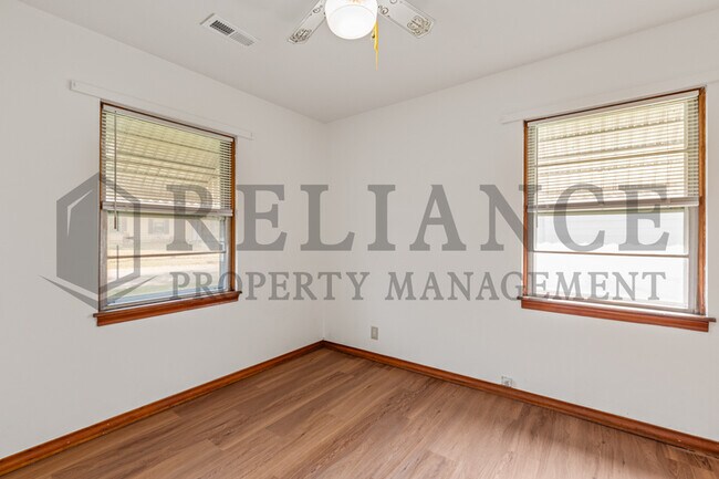 Building Photo - 4263 Cumberland St