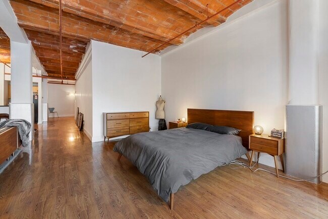 Building Photo - 717 Atlantic Ave