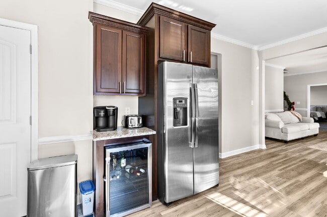 Building Photo - The Weston Wood Home