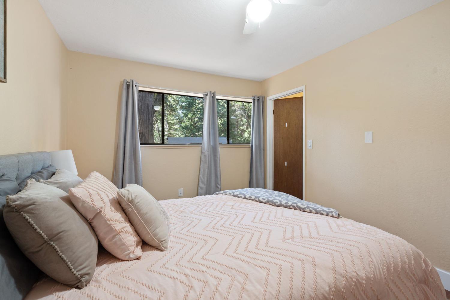 Building Photo - 2752 Douglas Fir Dr