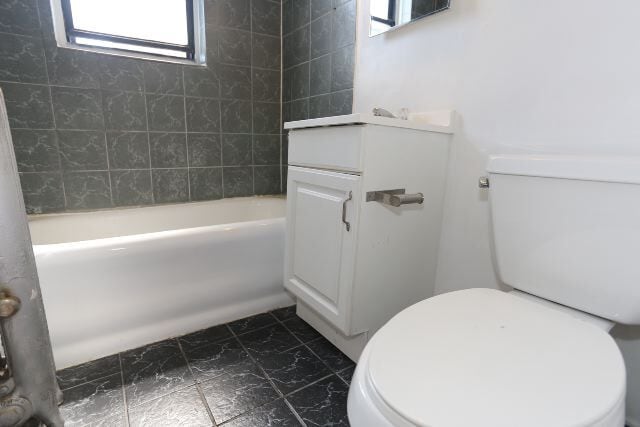 Building Photo - 4856 N Damen Ave