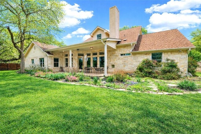 Building Photo - 3701 Del Robles Dr