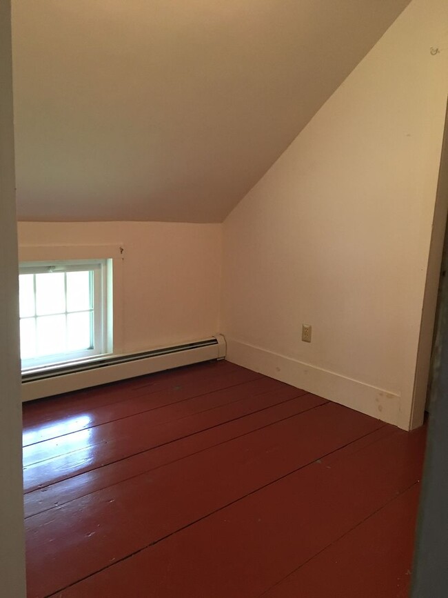 Building Photo - Single Family Home