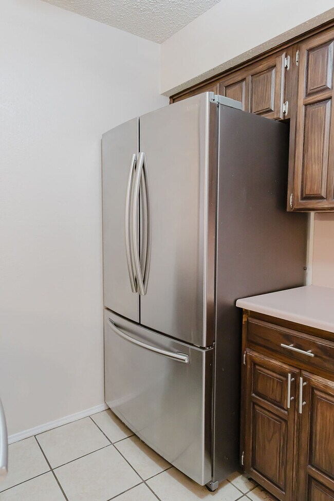 Building Photo - 1105 Gordon Blvd