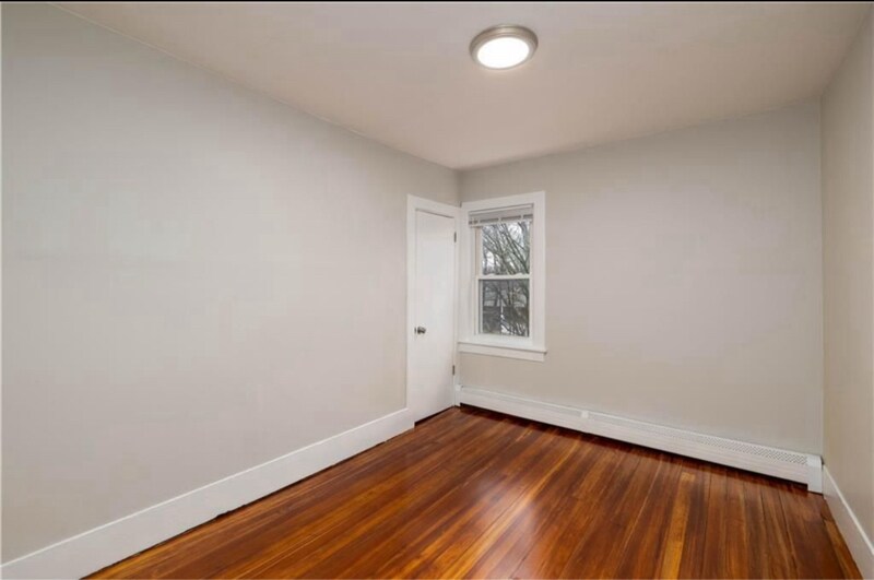 Building Photo - 6 Howard St