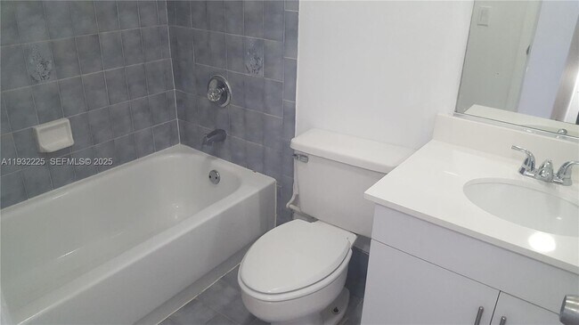 Building Photo - 11860 SW 92nd Ln