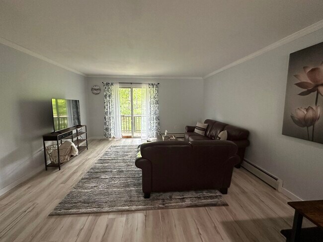 Primary Photo - 60 Brookside Dr