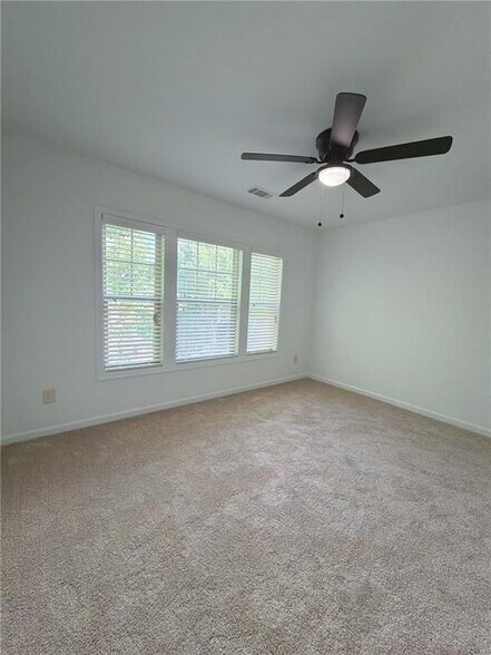 Building Photo - 1000 Parkside Wood Ct