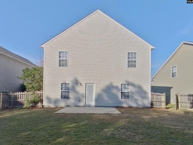 Building Photo - 137 Chatham Trace