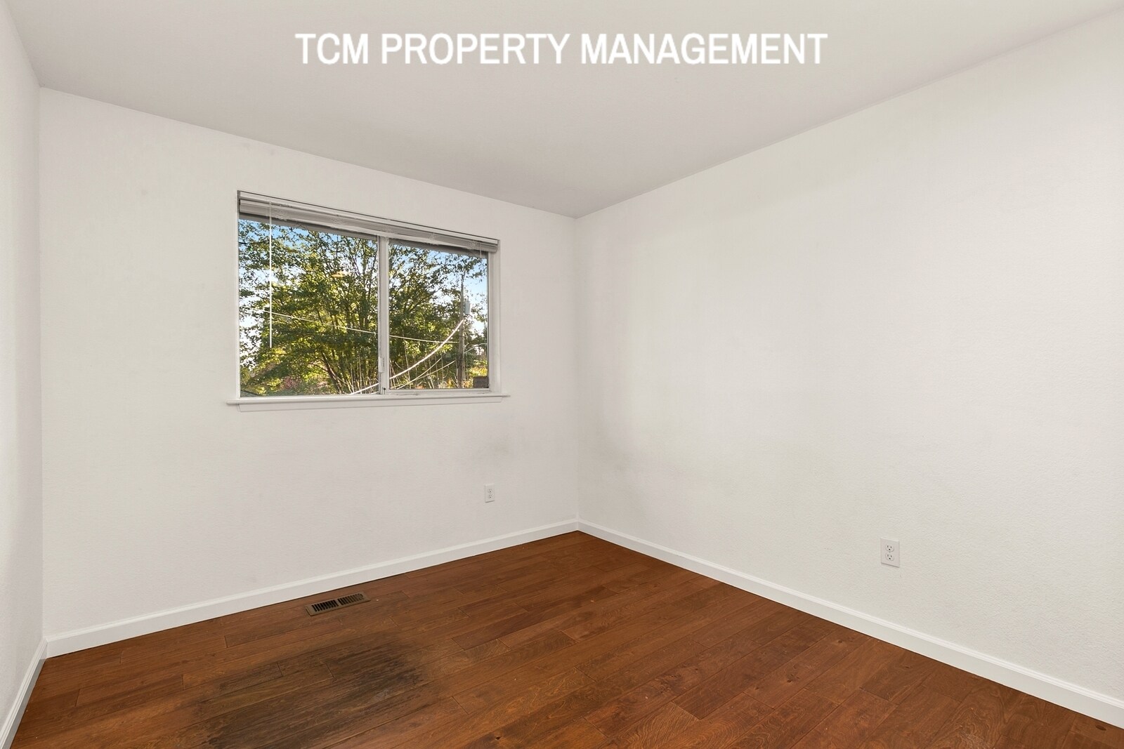 Building Photo - 15703 Midvale Ave N