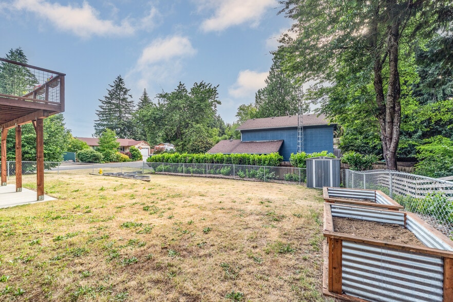 Building Photo - 8105 Spur Ct NW