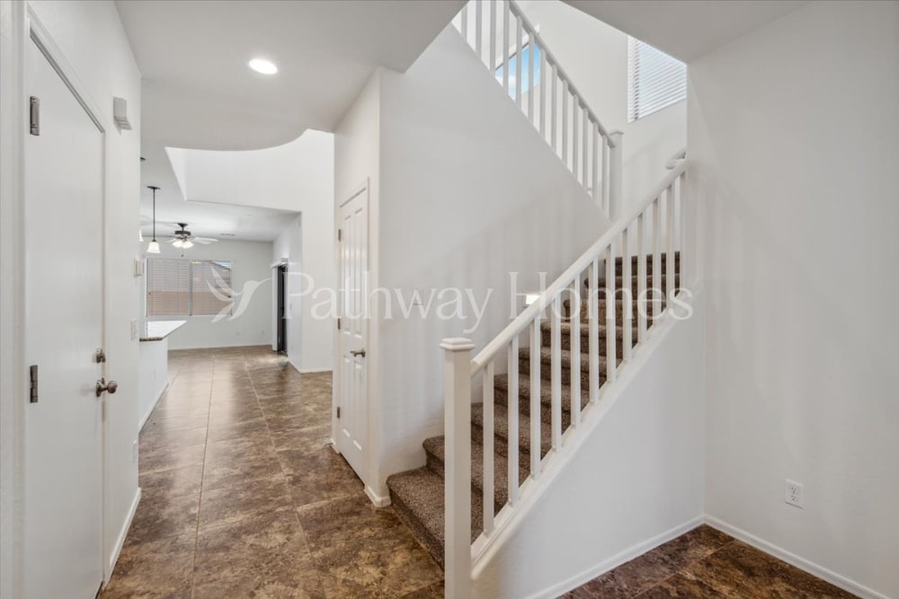 Building Photo - 37963 W Merced St