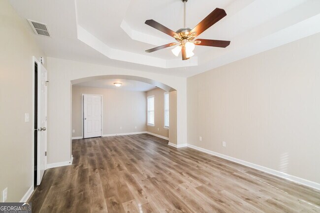 Building Photo - 343 Laurel Glen Crossing