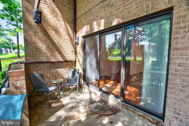 Building Photo - 3030 Gentain Ct NE