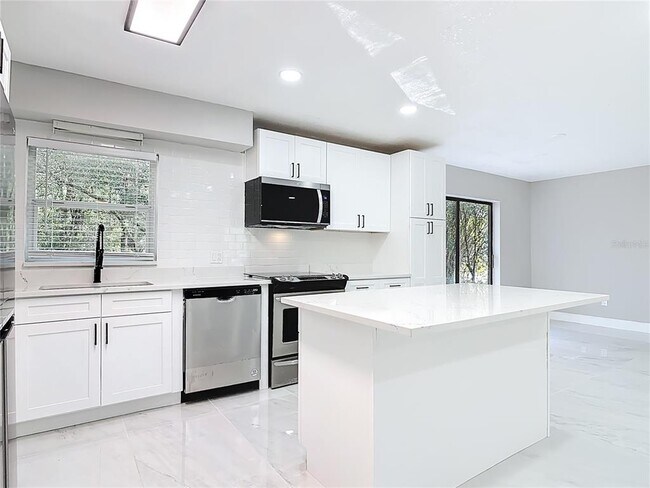 Building Photo - 31440 Prestwick Ave