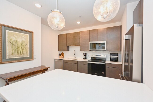 Building Photo - **2022-BUILT CONDO IN THE HEART OF WEDGEWOOD-HOUSTON WALKING DISTANCE TO GEODIS PARK**