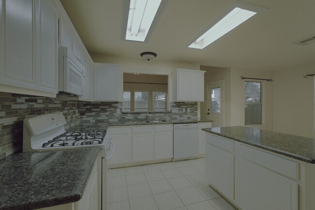 Building Photo - 3319 Painted Meadow Cir