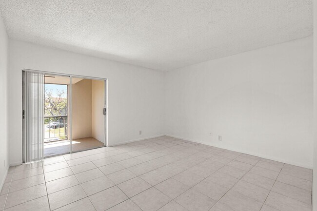 Building Photo - 626 NW 13th St