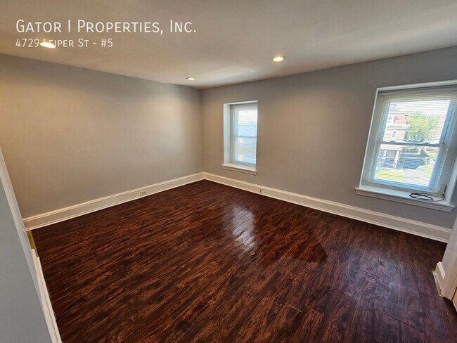 Building Photo - 4729 Leiper St