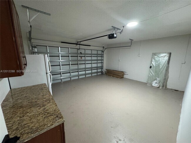Building Photo - 9234 Southampton Pl