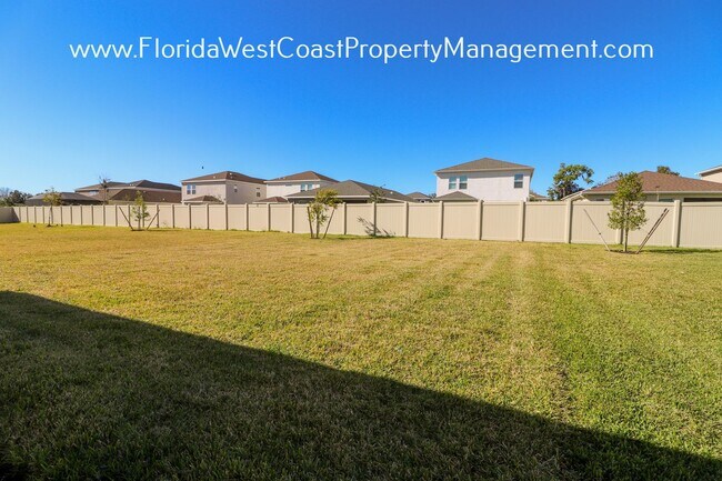 Building Photo - OUSTANDING SEMI FENCED! 3 BEDROOM/2 BATH HOME IN EAVES BEND! ARTISAN LAKES PALMETTO!