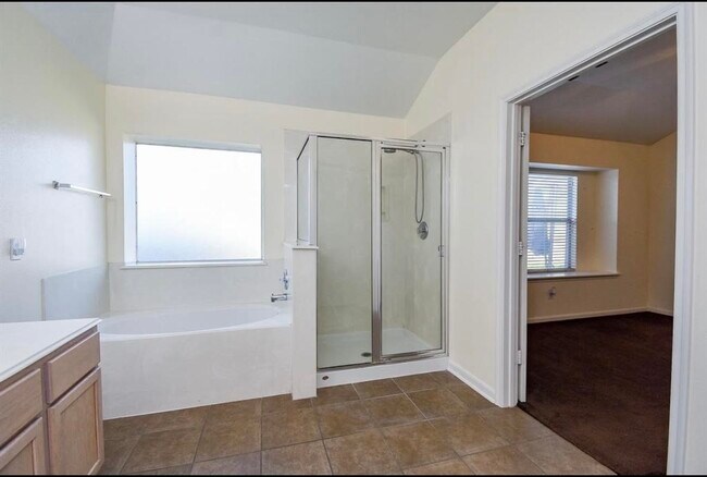 Building Photo - 20802 Oak Rain Ct
