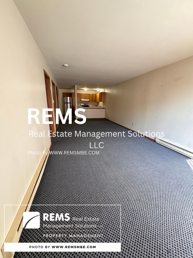 Building Photo - 503 7th St