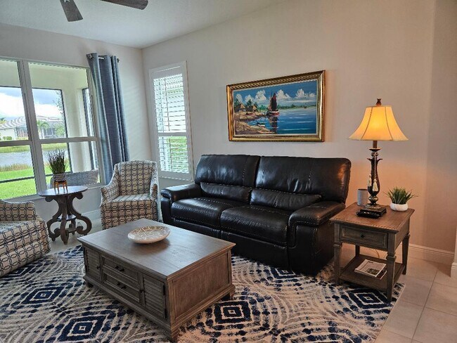 Building Photo - 9985 SW Trumpet Tree Cir