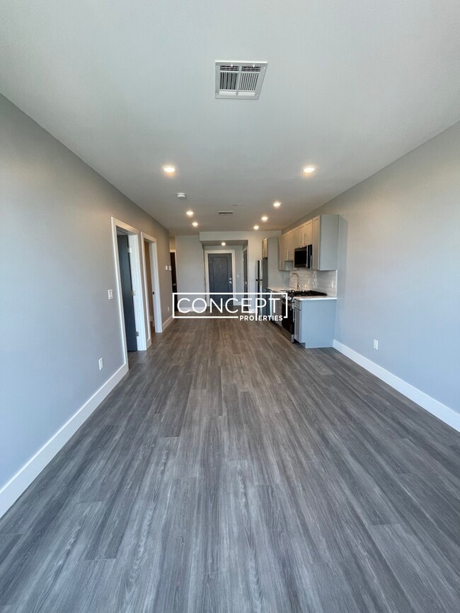 Building Photo - 365 Western Ave