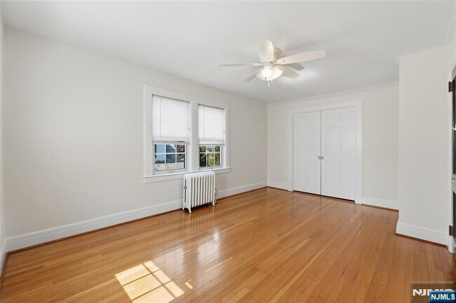 Building Photo - 54 Pomander Walk