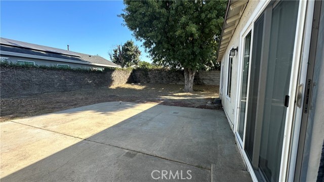 Building Photo - 2057 S Cherry Ave