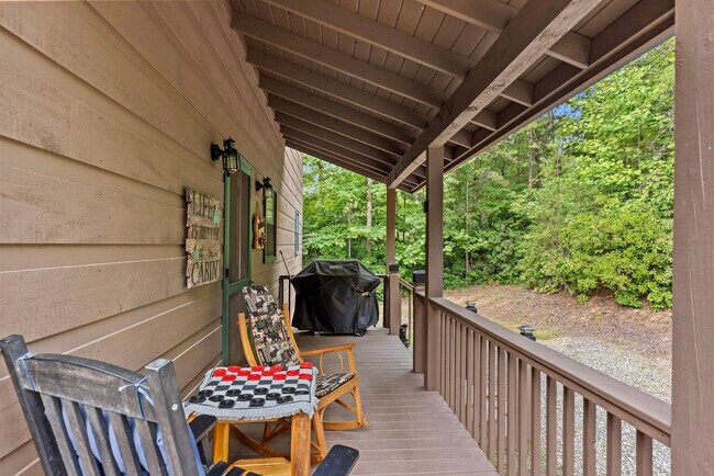 Building Photo - 4050 Henson Rd